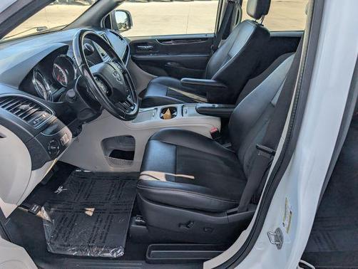 White Knuckle Clearcoat 2019 Dodge Grand Caravan SXT