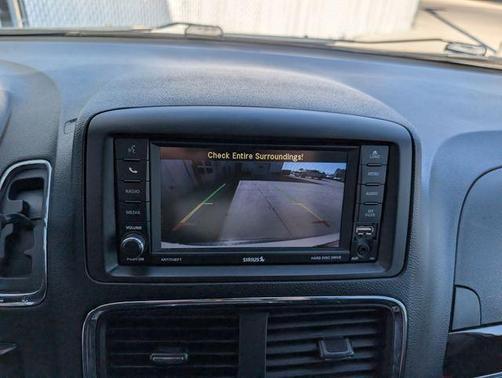 White Knuckle Clearcoat 2019 Dodge Grand Caravan SXT