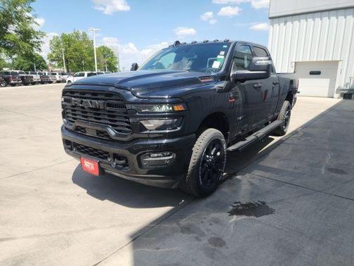 Diamond Black 2026 RAM 3500 Big Horn