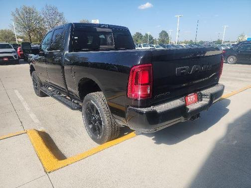 Diamond Black 2026 RAM 3500 Big Horn
