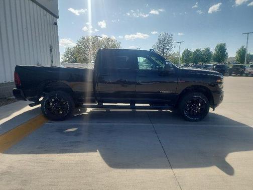 Diamond Black 2026 RAM 3500 Big Horn