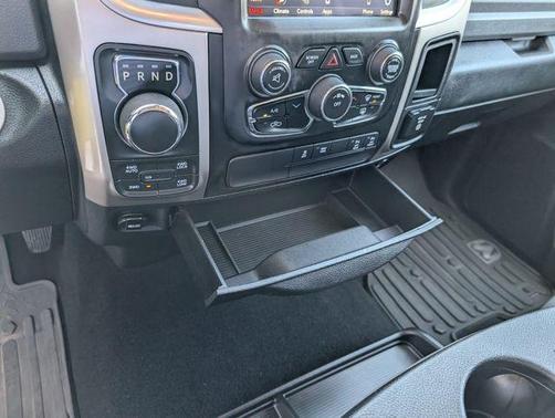 Delmonico Red Pearlcoat 2018 RAM 1500 Big Horn