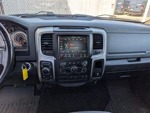Delmonico Red Pearlcoat 2018 RAM 1500 Big Horn