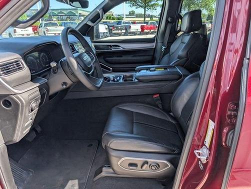 Velvet Red Pearlcoat 2025 Jeep Wagoneer Series II