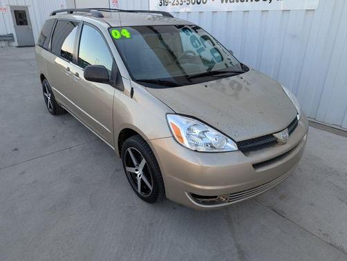 2004 Toyota Sienna CE