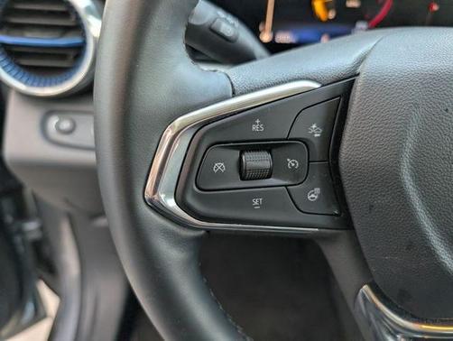 Sterling Gray Metallic 2025 Chevrolet Trax LT
