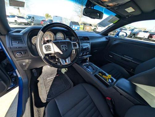 2012 Dodge Challenger SXT