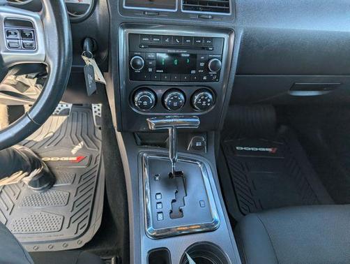 2012 Dodge Challenger SXT