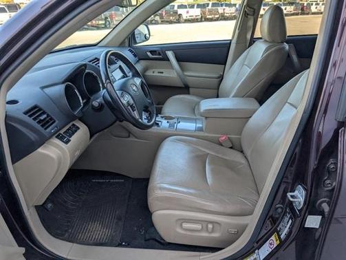 2012 Toyota Highlander SE