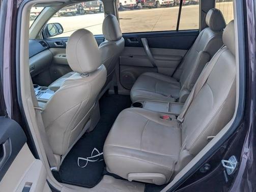 2012 Toyota Highlander SE