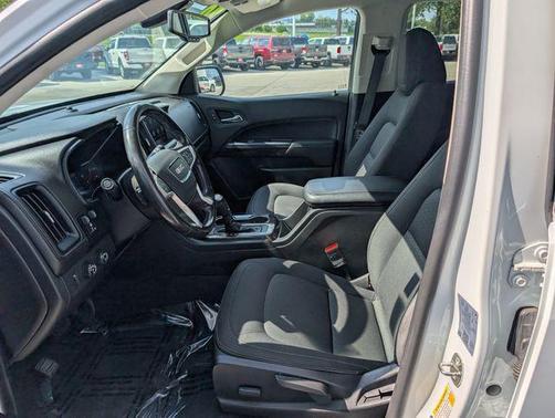 Summit White 2020 GMC Canyon SLE