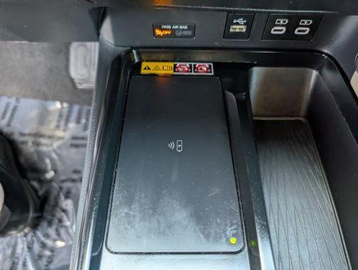 Ice 2025 Toyota Camry LE