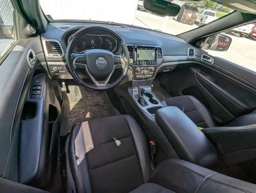 2022 Jeep Grand Cherokee WK Laredo