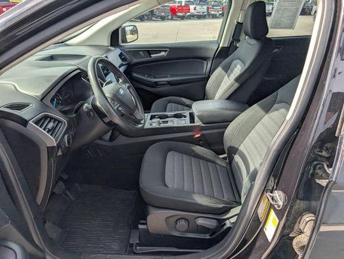 Black Metallic 2023 Ford Edge SE