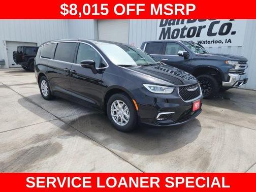 Diamond Black 2026 Chrysler Pacifica Select