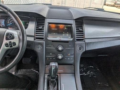 2015 Ford Taurus SEL