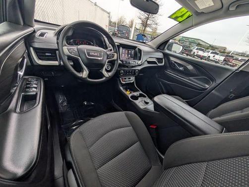 Ebony Twilight Metallic 2024 GMC Terrain SLE