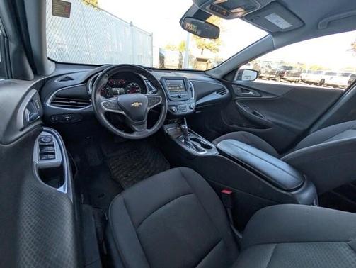 2017 Chevrolet Malibu 1LT