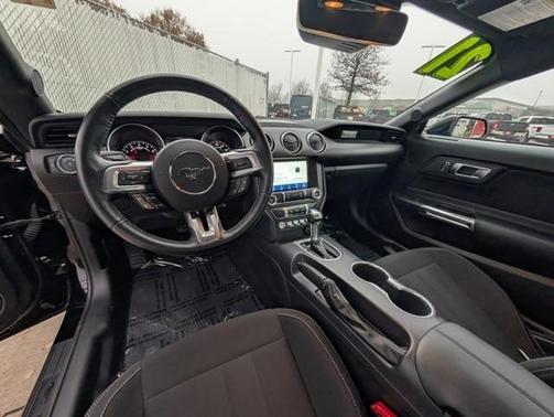 2021 Ford Mustang EcoBoost