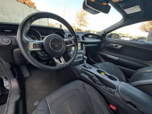 2021 Ford Mustang EcoBoost