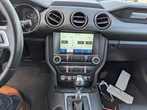 2021 Ford Mustang EcoBoost