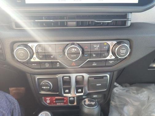 Bright White Clearcoat 2026 Jeep Wrangler Sport