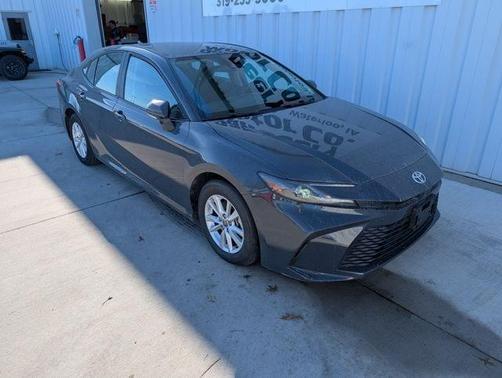 UNDERGROUND 2025 Toyota Camry LE