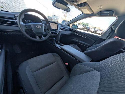 UNDERGROUND 2025 Toyota Camry LE