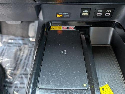 UNDERGROUND 2025 Toyota Camry LE