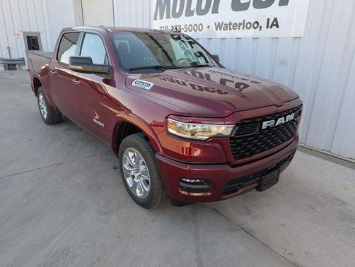 Delmonico Red Pearlcoat 2025 RAM 1500 Big Horn/Lone Star
