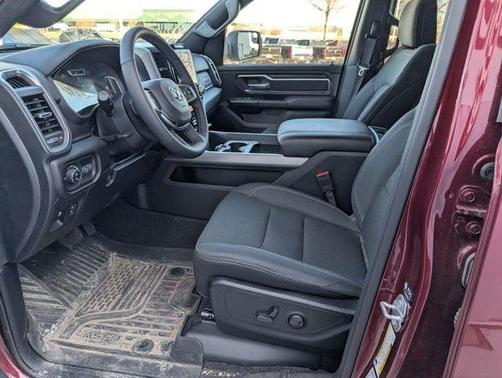 Delmonico Red Pearlcoat 2025 RAM 1500 Big Horn/Lone Star