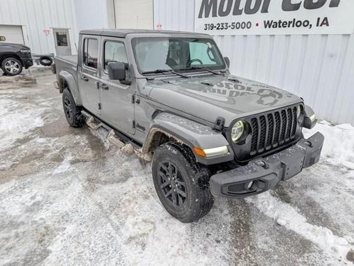 2022 Jeep Gladiator Sport