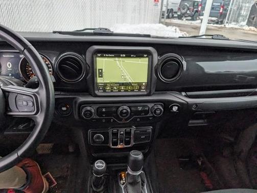 2022 Jeep Gladiator Sport