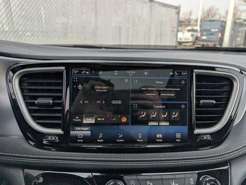 2021 Chrysler Pacifica Touring-L