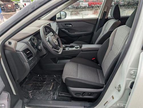 White 2023 Nissan Rogue SV