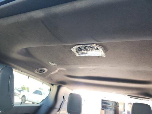 Diamond Black 2027 Chrysler Pacifica Pinnacle