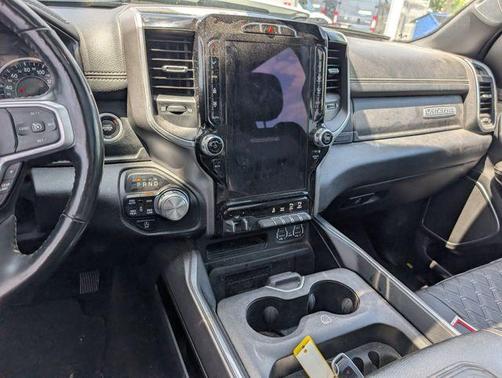 Bright White Clearcoat 2020 RAM 1500 Laramie