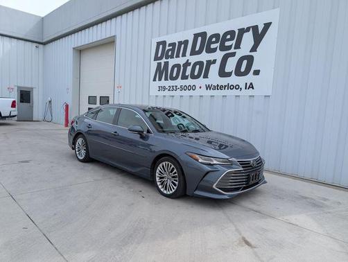 Harbor Gray Metallic 2019 Toyota Avalon Limited