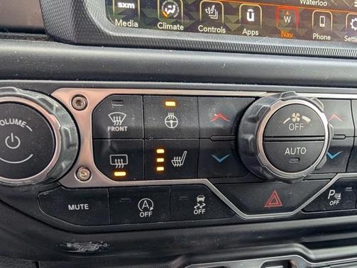 2022 Jeep Gladiator Overland