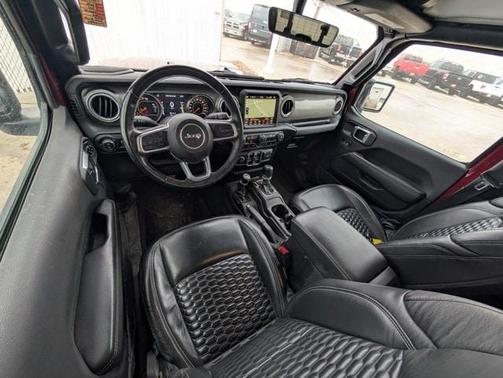 2022 Jeep Gladiator Overland