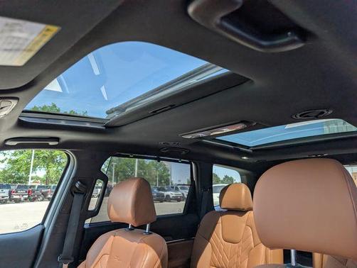 Glacial White Pearl 2023 Kia Telluride SX X-Pro