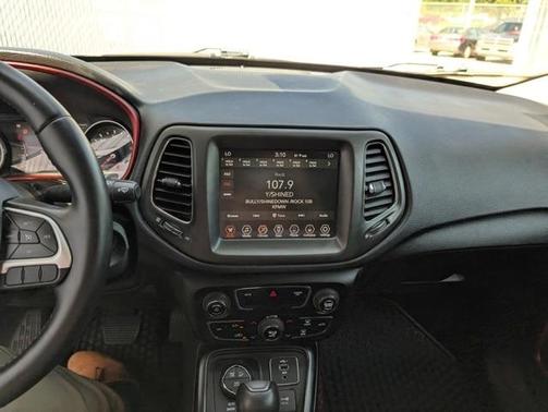 2020 Jeep Compass Trailhawk