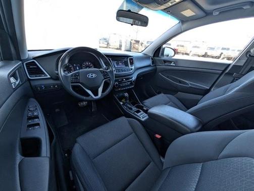 2017 Hyundai TUCSON Night