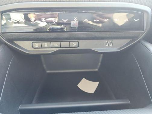 2026 Jeep Cherokee LAREDO/LIMITED