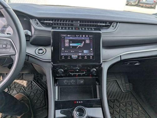 Velvet Red Pearlcoat 2024 Jeep Grand Cherokee L Laredo