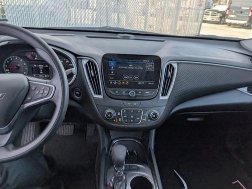 2025 Chevrolet Malibu LT