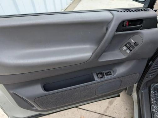 1992 Toyota Previa Deluxe