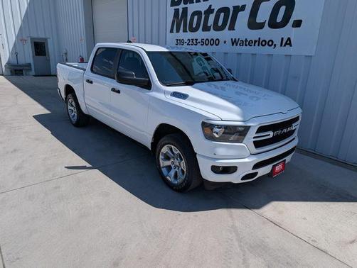Bright White Clearcoat 2024 RAM 1500 Tradesman