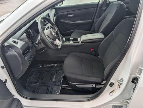 Cloud White 2022 Nissan Sentra S