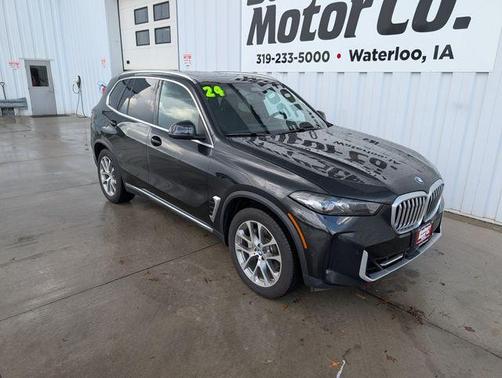 Black Sapphire Metallic 2024 BMW X5 xDrive40i